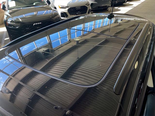 used 2021 MINI SE Hardtop car, priced at $20,999