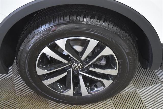 new 2024 Volkswagen Tiguan car, priced at $31,693
