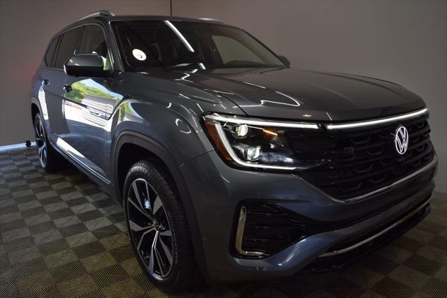 new 2025 Volkswagen Atlas car, priced at $56,244