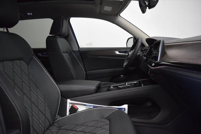 new 2025 Volkswagen Atlas car, priced at $56,244