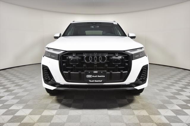 new 2025 Audi Q7 car, priced at $70,720