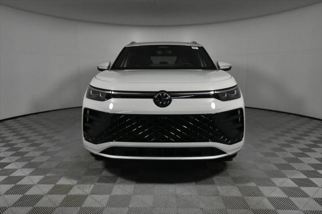 new 2025 Volkswagen Tiguan car, priced at $41,991