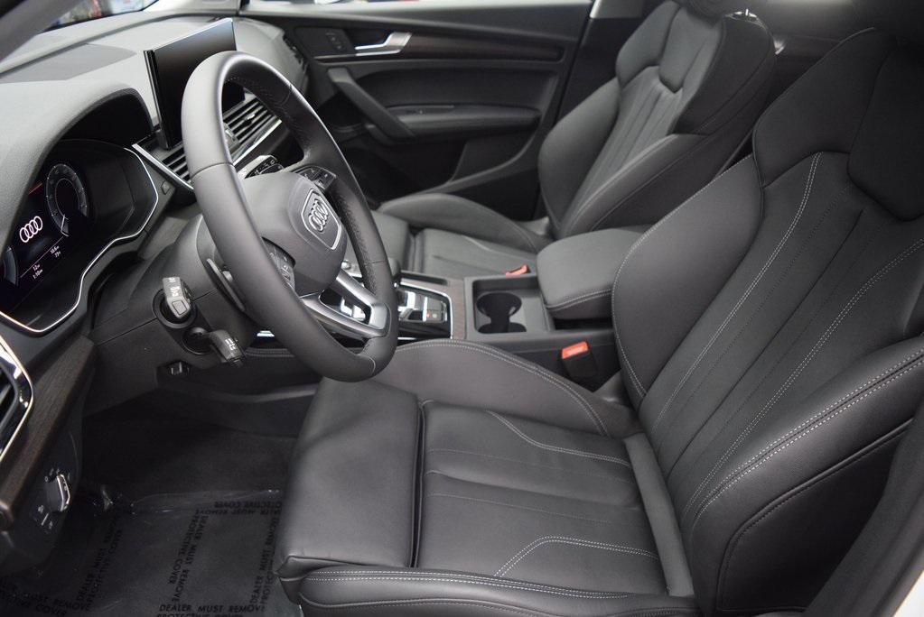 new 2025 Audi Q5 car, priced at $66,985