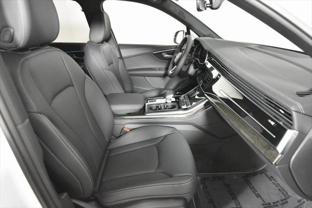 new 2025 Audi Q7 car, priced at $77,750