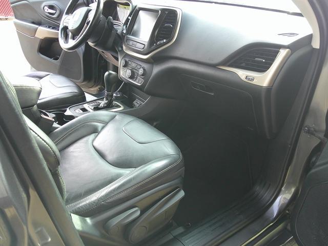 used 2018 Jeep Cherokee car, priced at $19,551