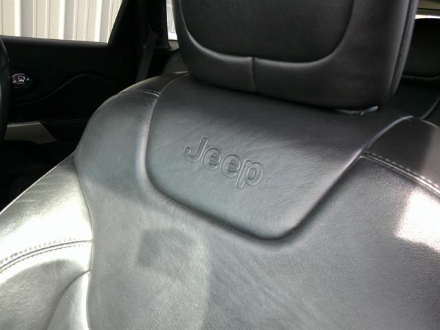 used 2018 Jeep Cherokee car, priced at $19,551