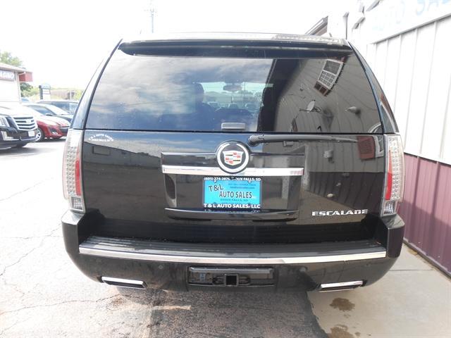 used 2014 Cadillac Escalade car, priced at $19,651