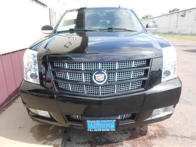 used 2014 Cadillac Escalade car, priced at $19,651