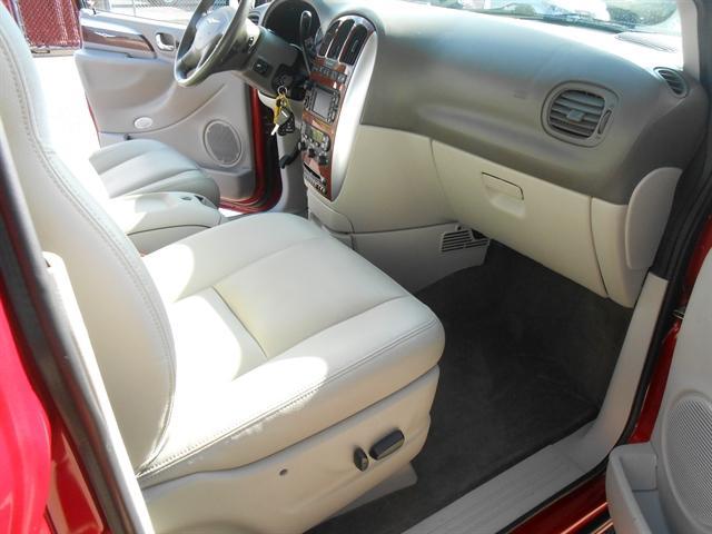 used 2007 Chrysler Town & Country car, priced at $5,951