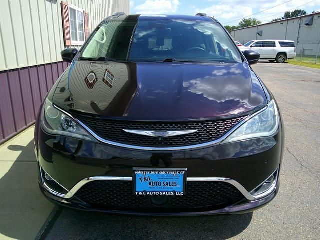 used 2017 Chrysler Pacifica car, priced at $19,551