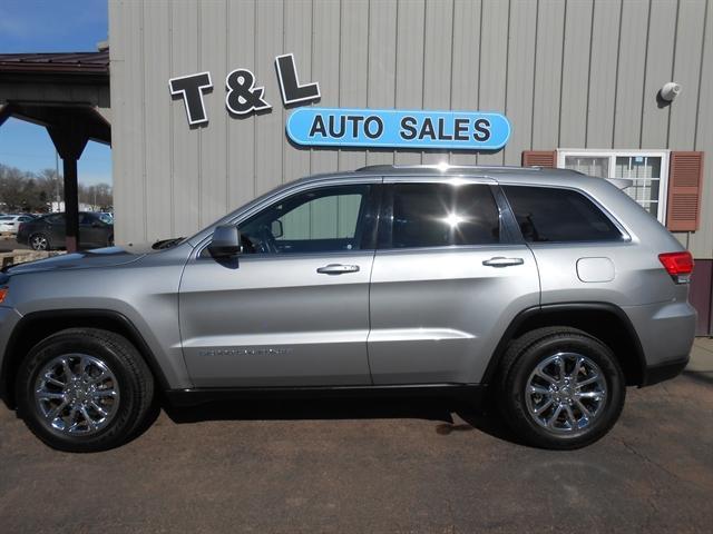 used 2014 Jeep Grand Cherokee car, priced at $17,651