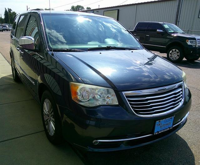 used 2013 Chrysler Town & Country car, priced at $10,951