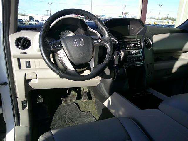 used 2015 Honda Pilot car, priced at $17,951