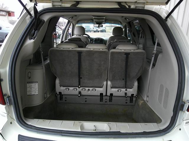 used 2006 Chrysler Town & Country car, priced at $3,951