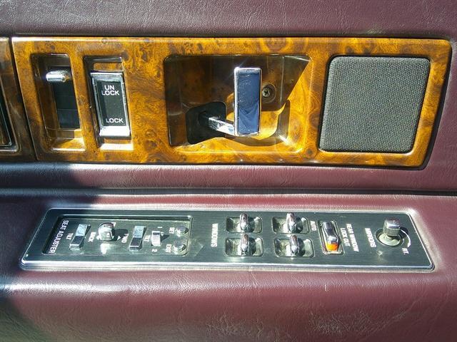 used 1995 Cadillac Fleetwood car, priced at $9,951