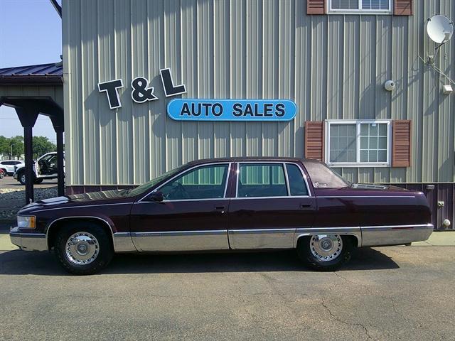used 1995 Cadillac Fleetwood car, priced at $9,951