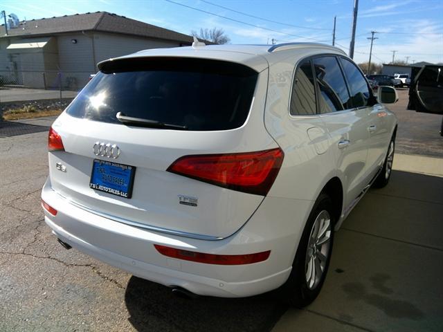 used 2017 Audi Q5 car, priced at $20,451