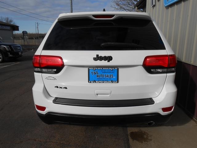 used 2014 Jeep Grand Cherokee car, priced at $15,251