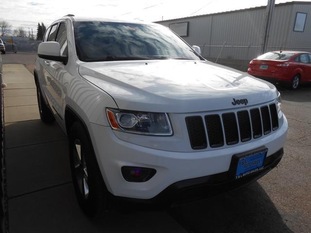 used 2014 Jeep Grand Cherokee car, priced at $15,251