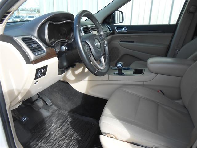 used 2014 Jeep Grand Cherokee car, priced at $15,251