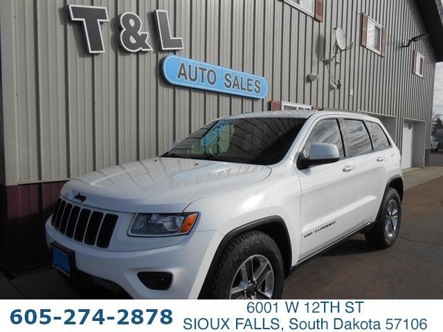 used 2014 Jeep Grand Cherokee car, priced at $15,251