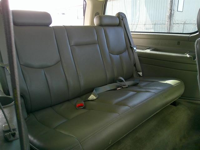 used 2005 Chevrolet Suburban car, priced at $4,951