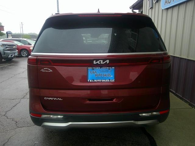used 2023 Kia Carnival car, priced at $37,951