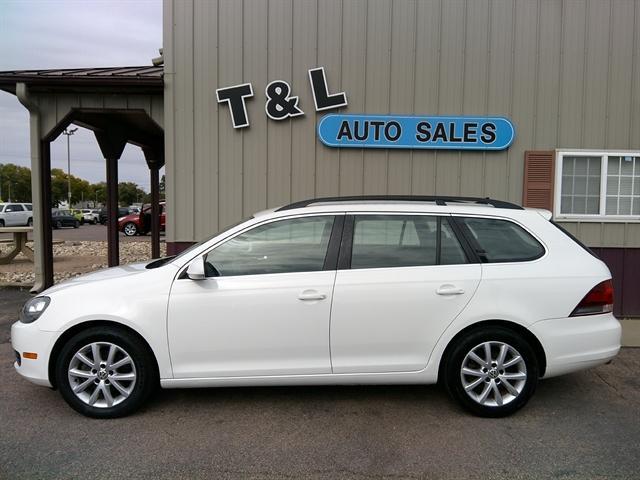 used 2012 Volkswagen Jetta SportWagen car, priced at $9,851