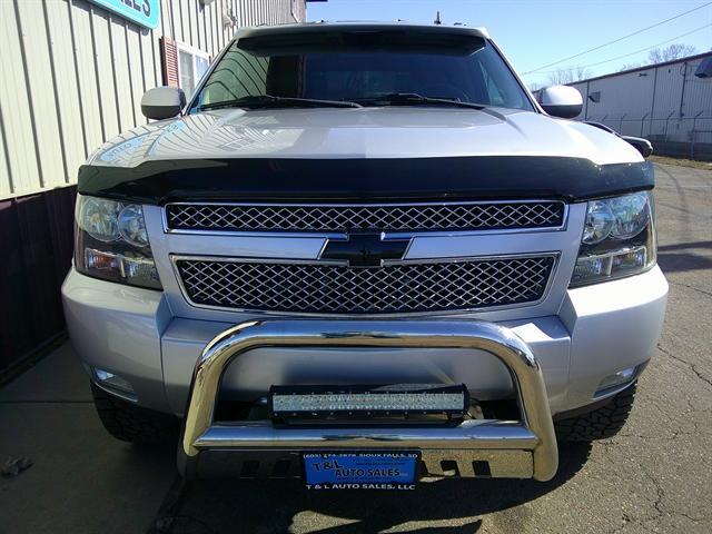 used 2013 Chevrolet Avalanche car, priced at $19,951