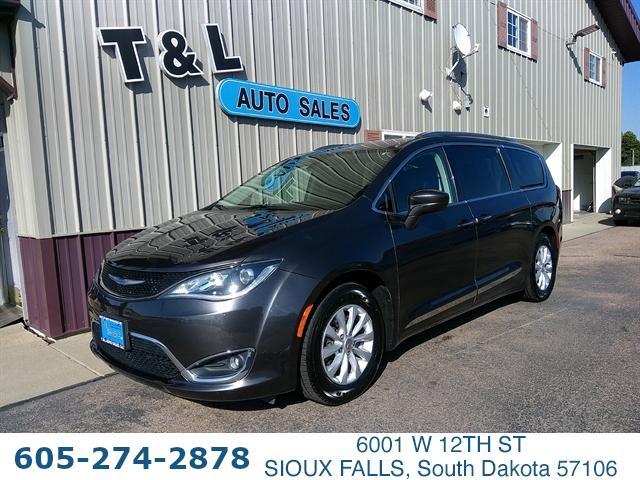 used 2019 Chrysler Pacifica car, priced at $20,951