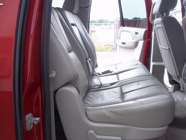 used 2013 GMC Yukon XL car, priced at $15,551