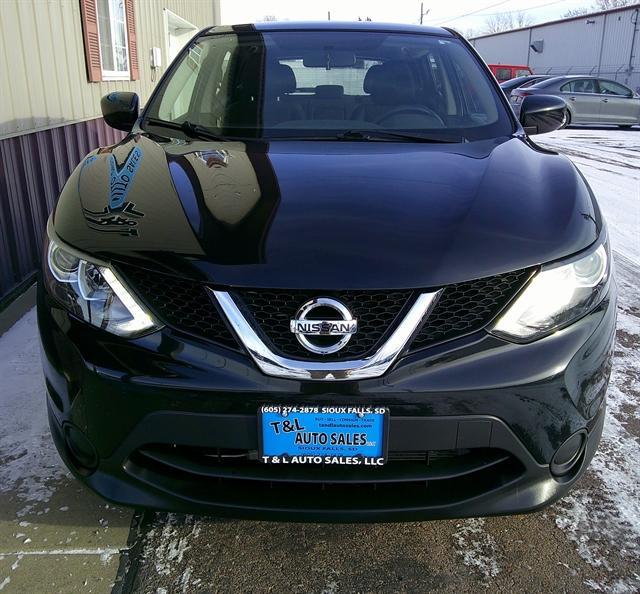 used 2017 Nissan Rogue Sport car, priced at $15,551