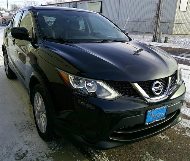 used 2017 Nissan Rogue Sport car, priced at $15,551