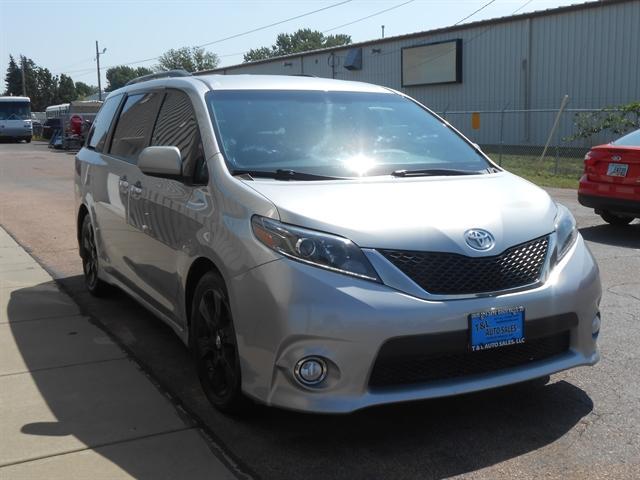 used 2015 Toyota Sienna car, priced at $17,651