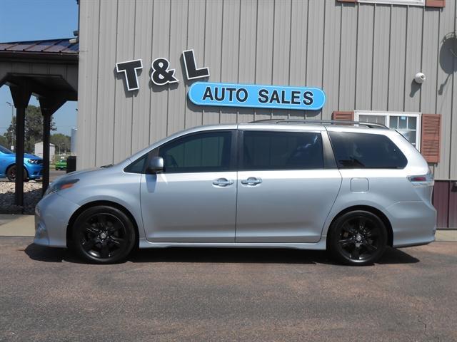 used 2015 Toyota Sienna car, priced at $17,951