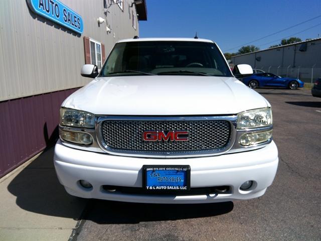 used 2005 GMC Yukon car, priced at $6,951