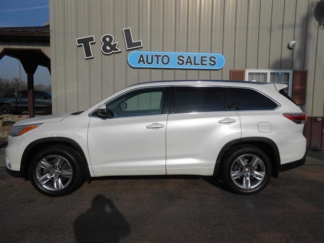 used 2015 Toyota Highlander car, priced at $21,951