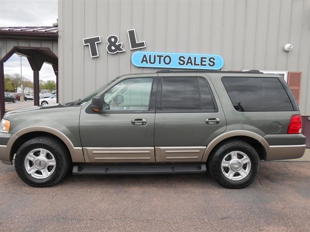 used 2004 Ford Expedition car, priced at $5,651