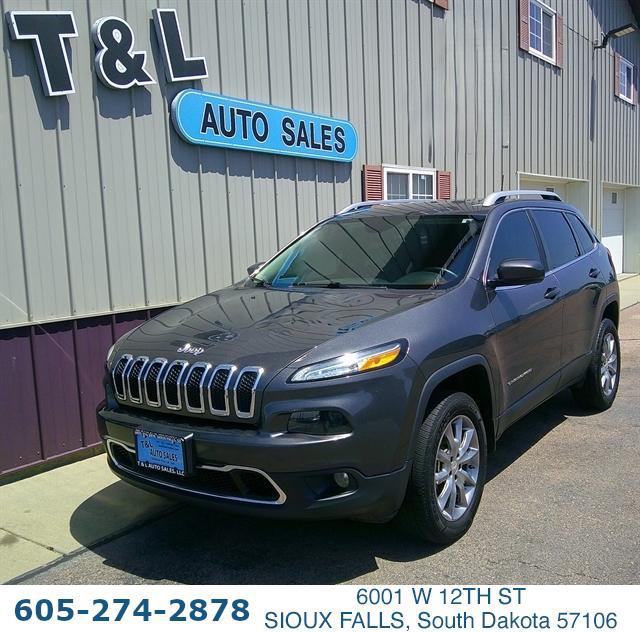 used 2018 Jeep Cherokee car, priced at $19,351