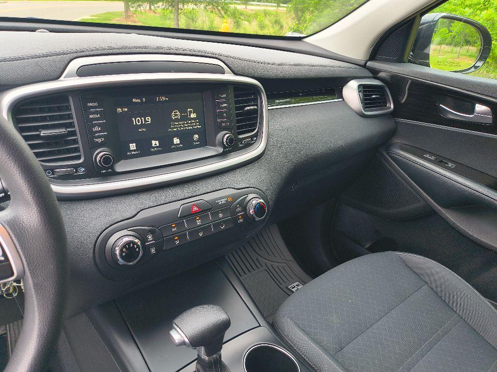 used 2020 Kia Sorento car, priced at $19,843