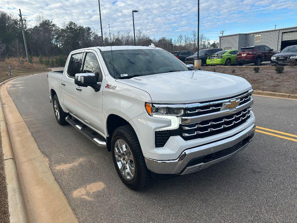 used 2022 Chevrolet Silverado 1500 car, priced at $42,408