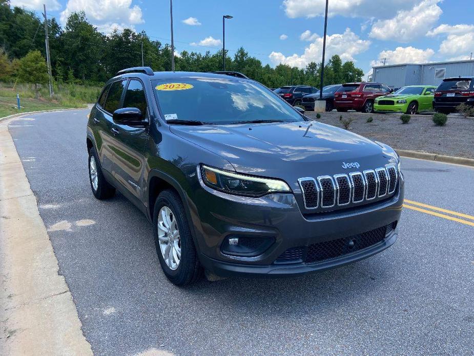 new 2022 Jeep Cherokee car, priced at $27,923