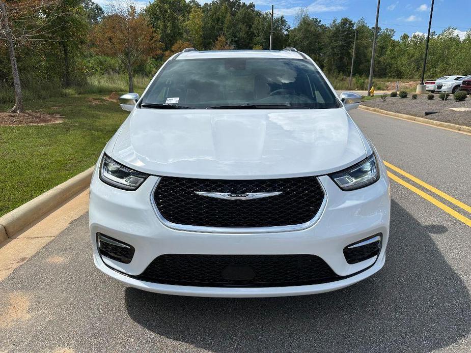 new 2024 Chrysler Pacifica car, priced at $47,814