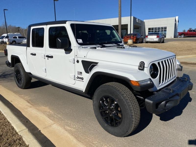 new 2023 Jeep Gladiator car, priced at $42,360
