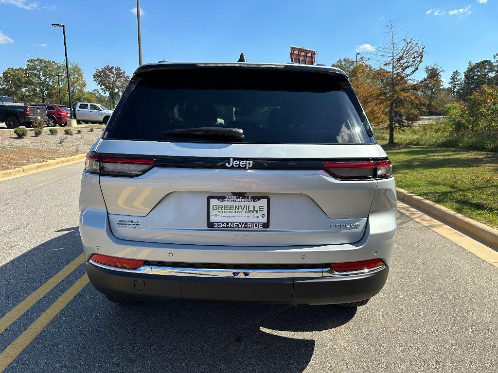 new 2025 Jeep Grand Cherokee car, priced at $34,970