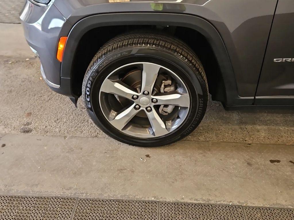 used 2021 Jeep Grand Cherokee L car, priced at $29,988
