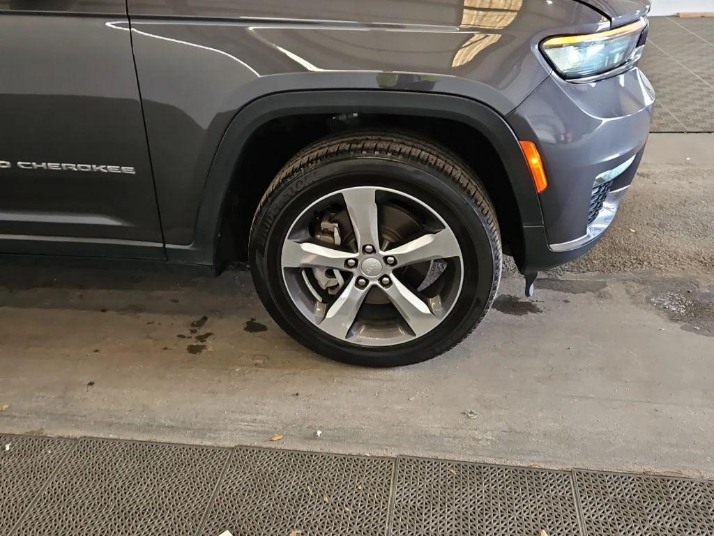 used 2021 Jeep Grand Cherokee L car, priced at $29,988