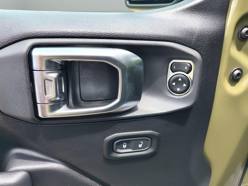 new 2025 Jeep Wrangler car, priced at $52,905