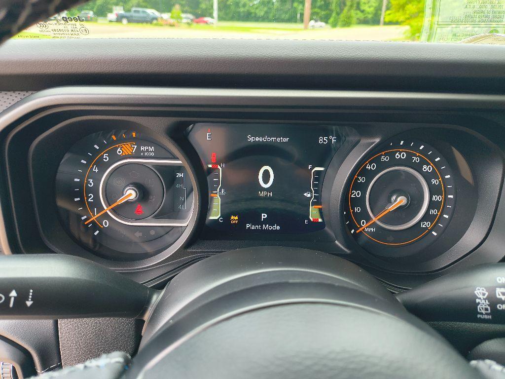 new 2025 Jeep Wrangler car, priced at $52,905