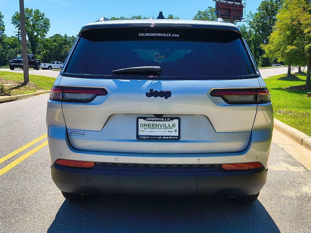 new 2025 Jeep Grand Cherokee L car, priced at $39,994